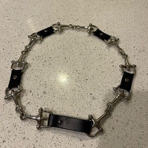 Suzi Roher black stretch belt